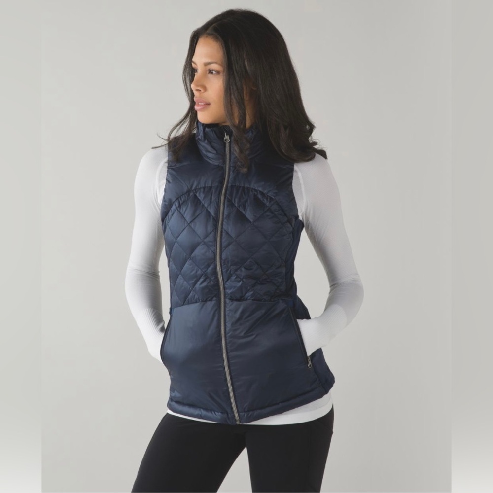 Lululemon Size 6 Down For A Run Vest Inkwell Blue Goose Down Zip Up Quilted